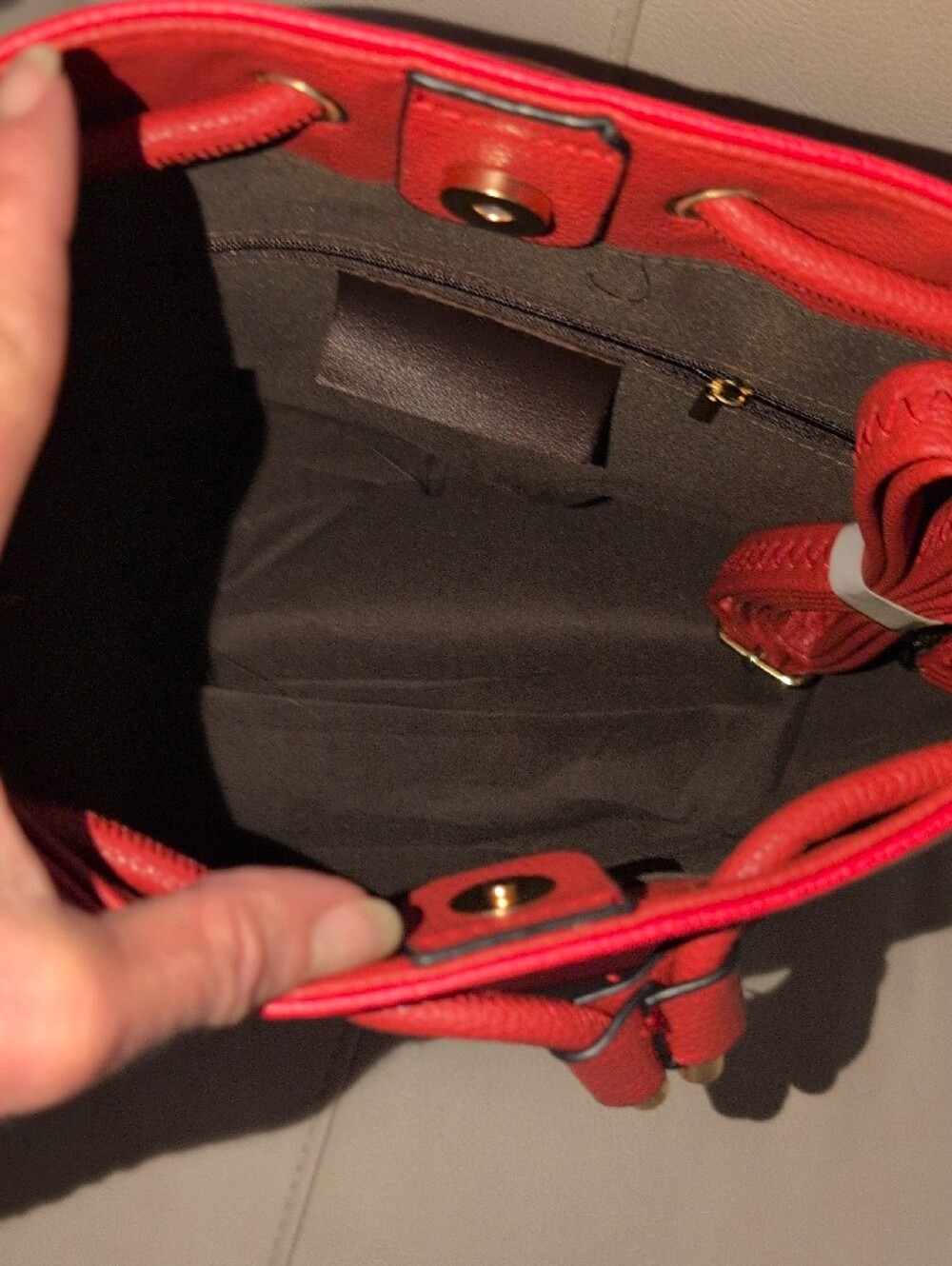 Red 2 Tone 'The Bucket' Women's Bucket Bag - Picture 2 of 12